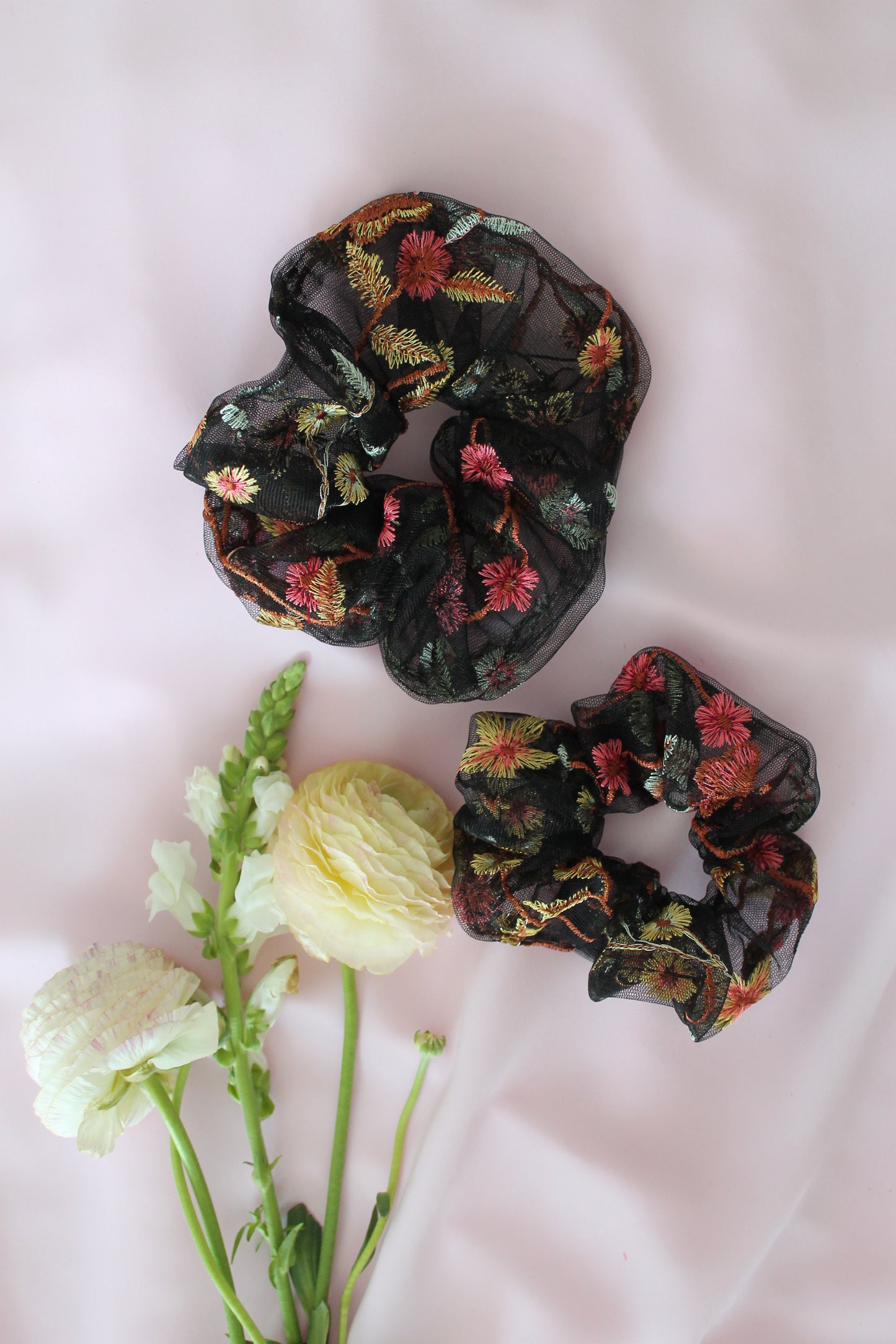 Romantic tulle scrunchie