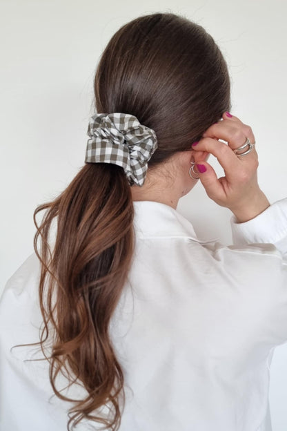 Scrunchie Grass