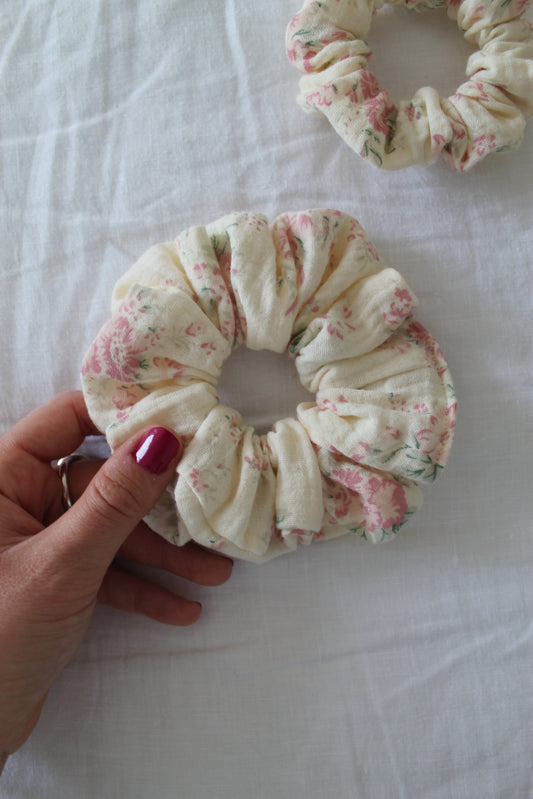 Scrunchie Cream
