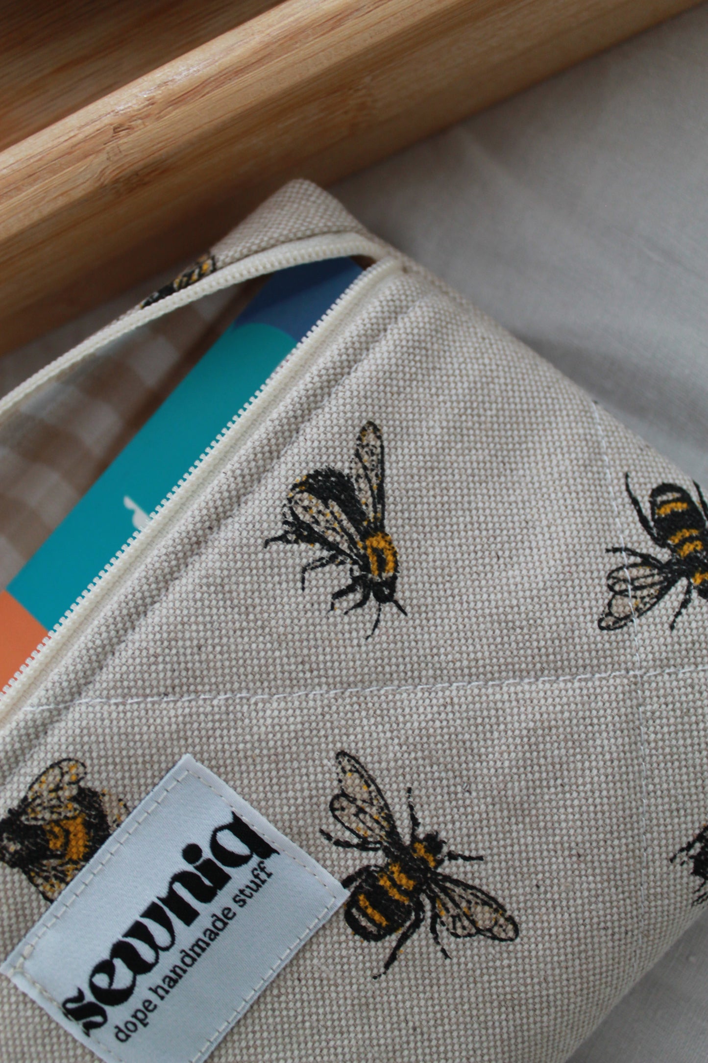 VENTE FLASH housse pour livre Honey