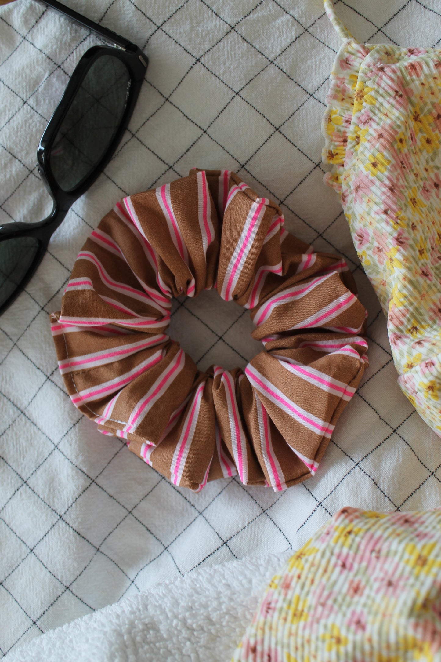Scrunchie Salted Caramel
